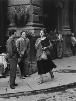 ss-110917-Ruth-Orkin-American-Girl-in-Italy.grid-8×2
